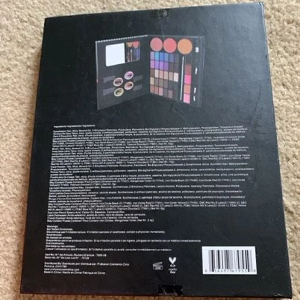ProFusion Eyes Lips Cheeks Beauty Book**New-Sealed**